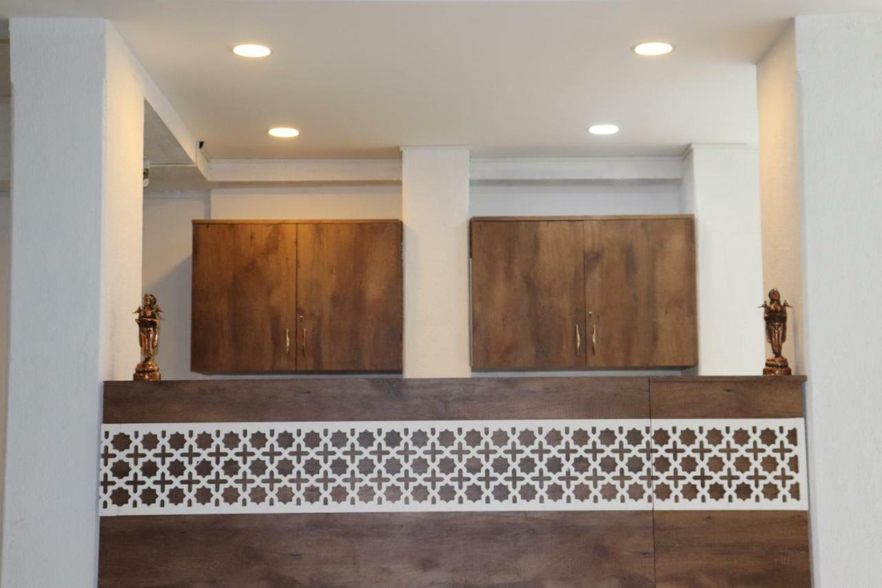 Emerald Vista Luxury Suites Pune Exterior photo